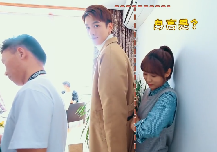 邢菲|满屏160-女主配185+男主的偶像剧，确定不是在整导演吗？