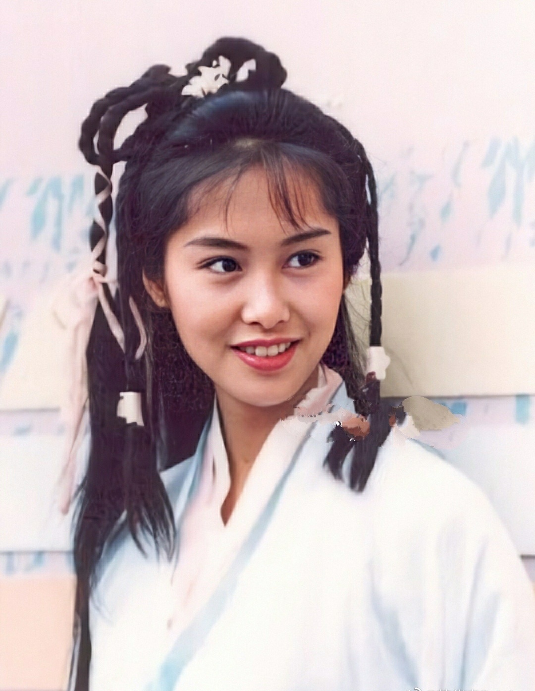 张卫健|《鹿鼎记》21年：女配影片遭禁播、患抑郁症，女主未婚成“老赖”