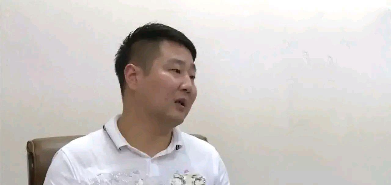 匣子里的鱼 深圳大龄剩女迷恋“高富帅”，被对方骗财骗色，还欠下20多万债务