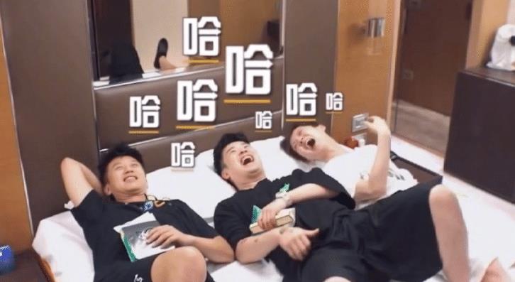 黄渤|又一个节目组先崩溃得综艺，黄渤被忽悠来做嘉宾，全程反转不断