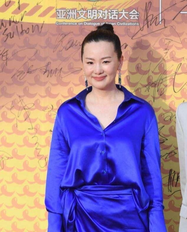 咏梅|影后咏梅：陪陈道明8年不要名分，身价2亿嫁王菲初恋成人生赢家