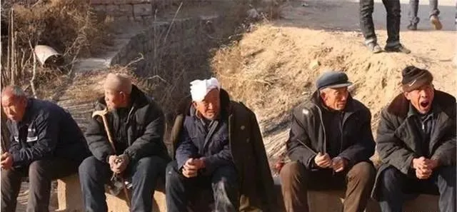 颇有微言 农村俗语：“好女不观灯，好男不鞭春”，“鞭春”是什么？