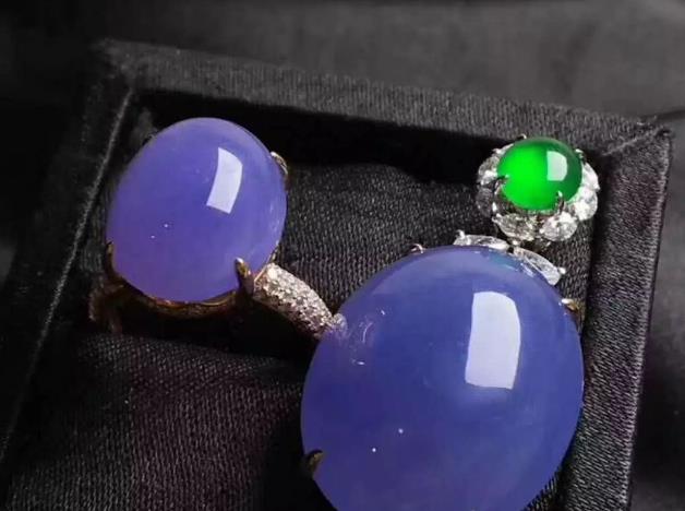 翡翠|想要收藏翡翠首饰，那么就要那些档次高的，这样的价值更高