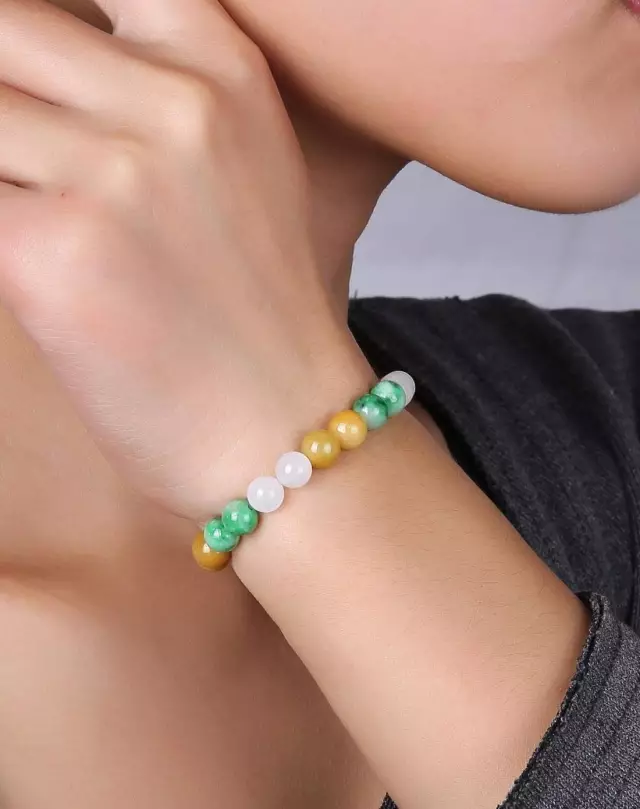 钱币|翡翠手串为什么大多都是18颗？背后的原因意想不到！