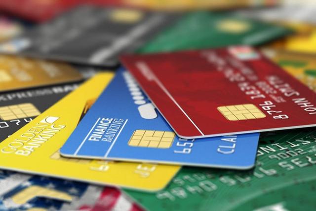 银行 该来的还是来了！多家银行深夜发布新规，信用卡用户要注意了