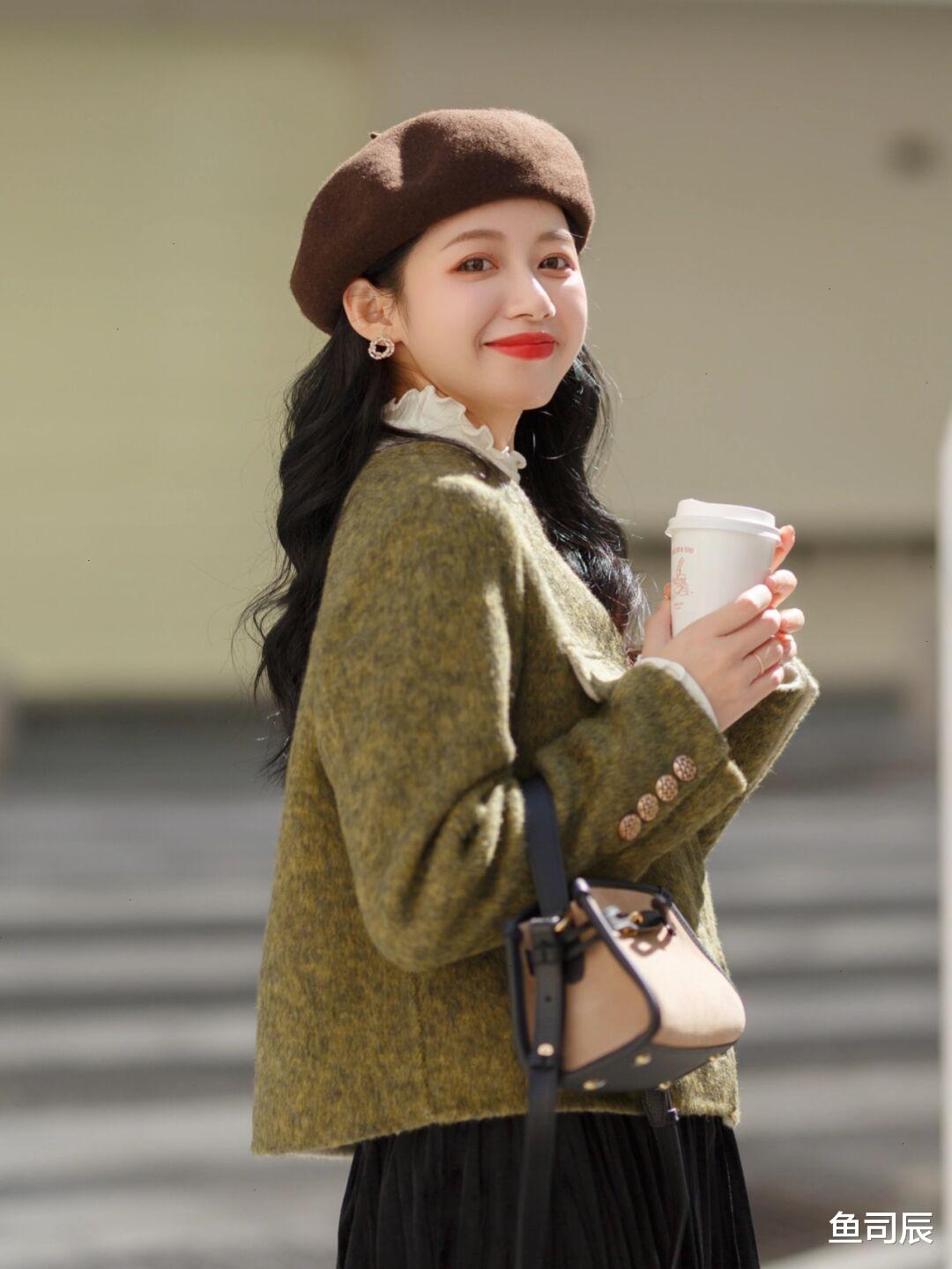 穿衣搭配|职场OL冬季离不开“羊毛西装”，借鉴这组搭配，日常通勤也很时髦