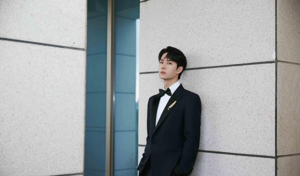 王一博|王一博回到长沙，进行2022年湖南广电跨年演唱会舞台的彩排！