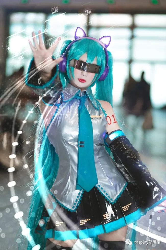 |cos：初音公式服cos正片