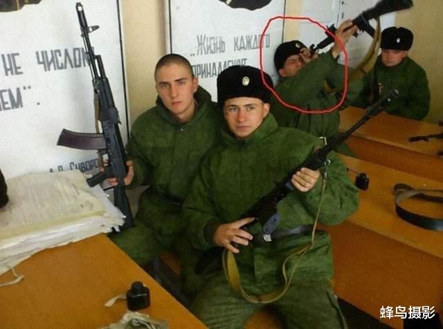 俄罗斯 32张照片看真实的俄罗斯，AK在生活中的妙用，熊是一种温顺的宠物