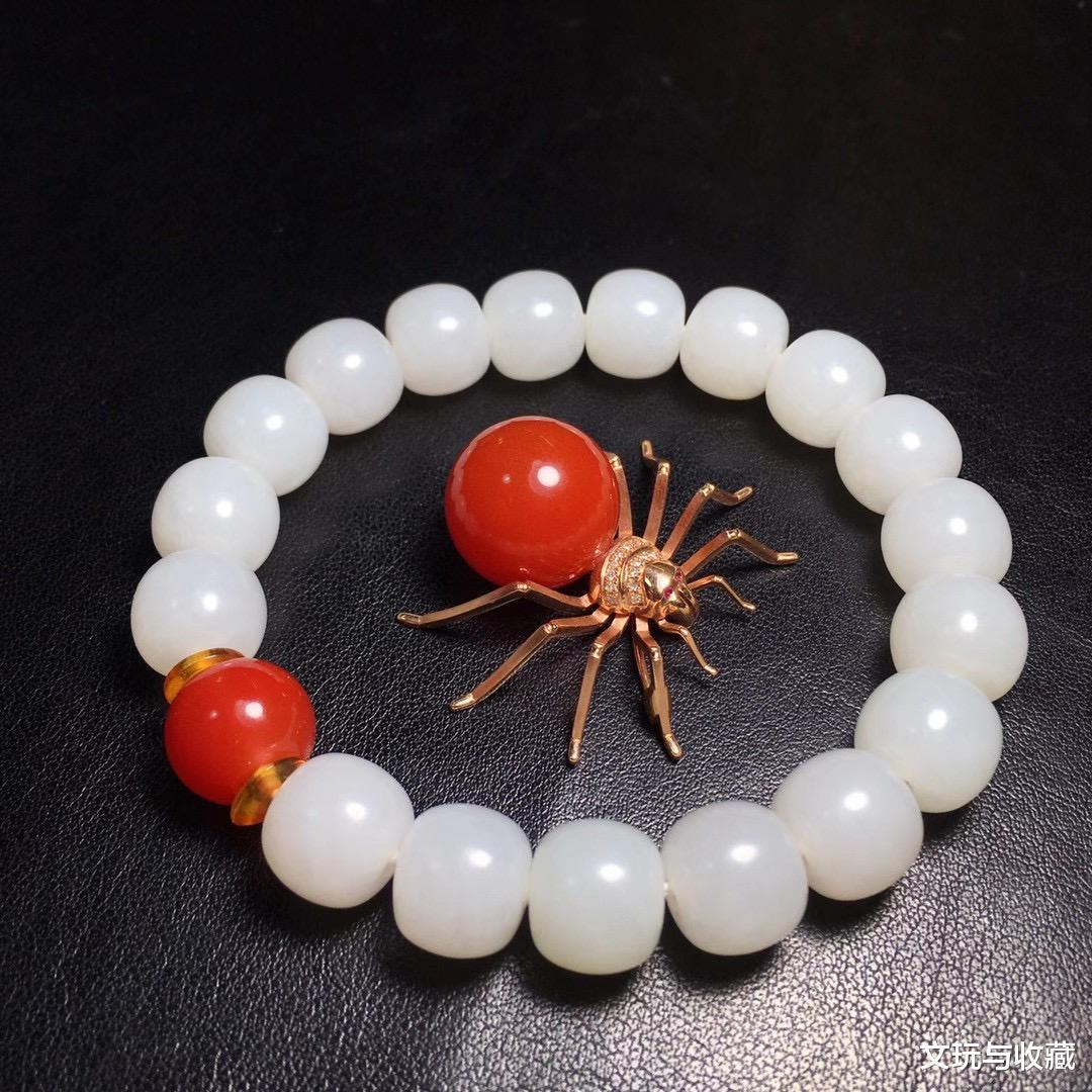 |为啥现在很多男士都要戴着一件手串,信仰还是装扮?