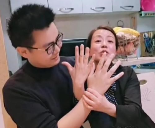 许敏|郭威净身出户，许敏不要捐助：这才是基因真强大！