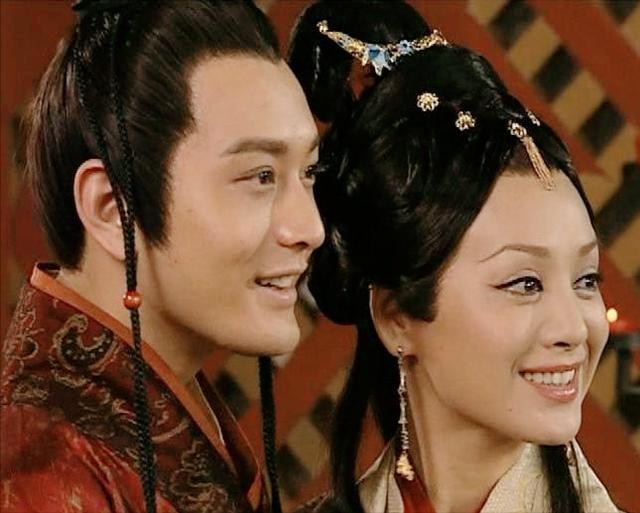 TVB|这10部电视剧，续集偏要强行换演员，最后往往是赔了夫人又折兵