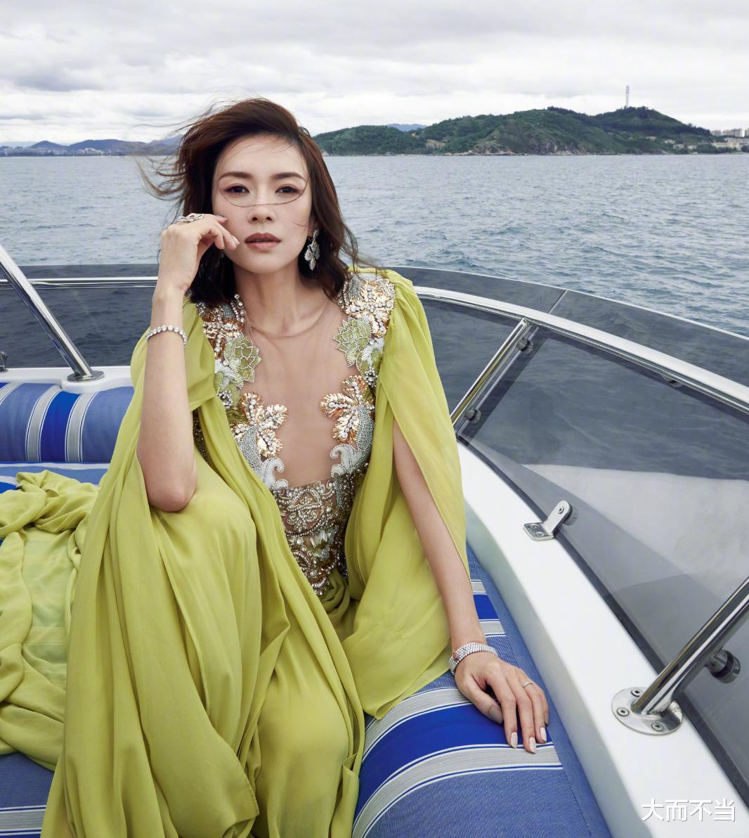 章子怡|鲍毓明点名章子怡汪峰，求瓜得瓜，这次比“沙滩门”还尴尬