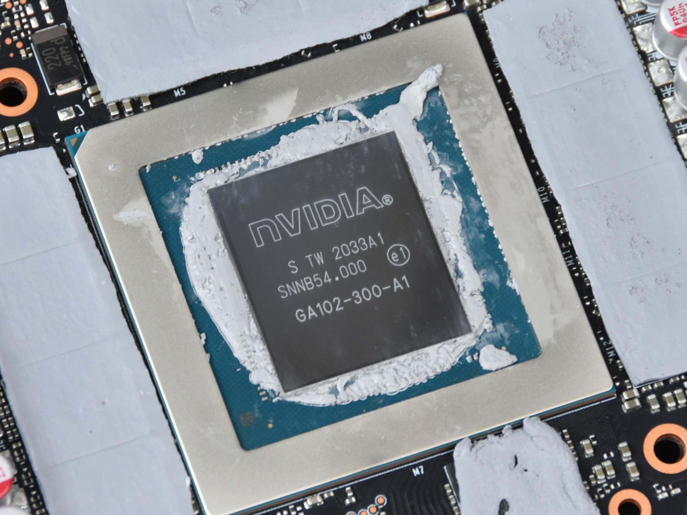 深度学习|4K电竞显示器正确打开方式，极致光线追踪，少不了旗舰卡RTX3090