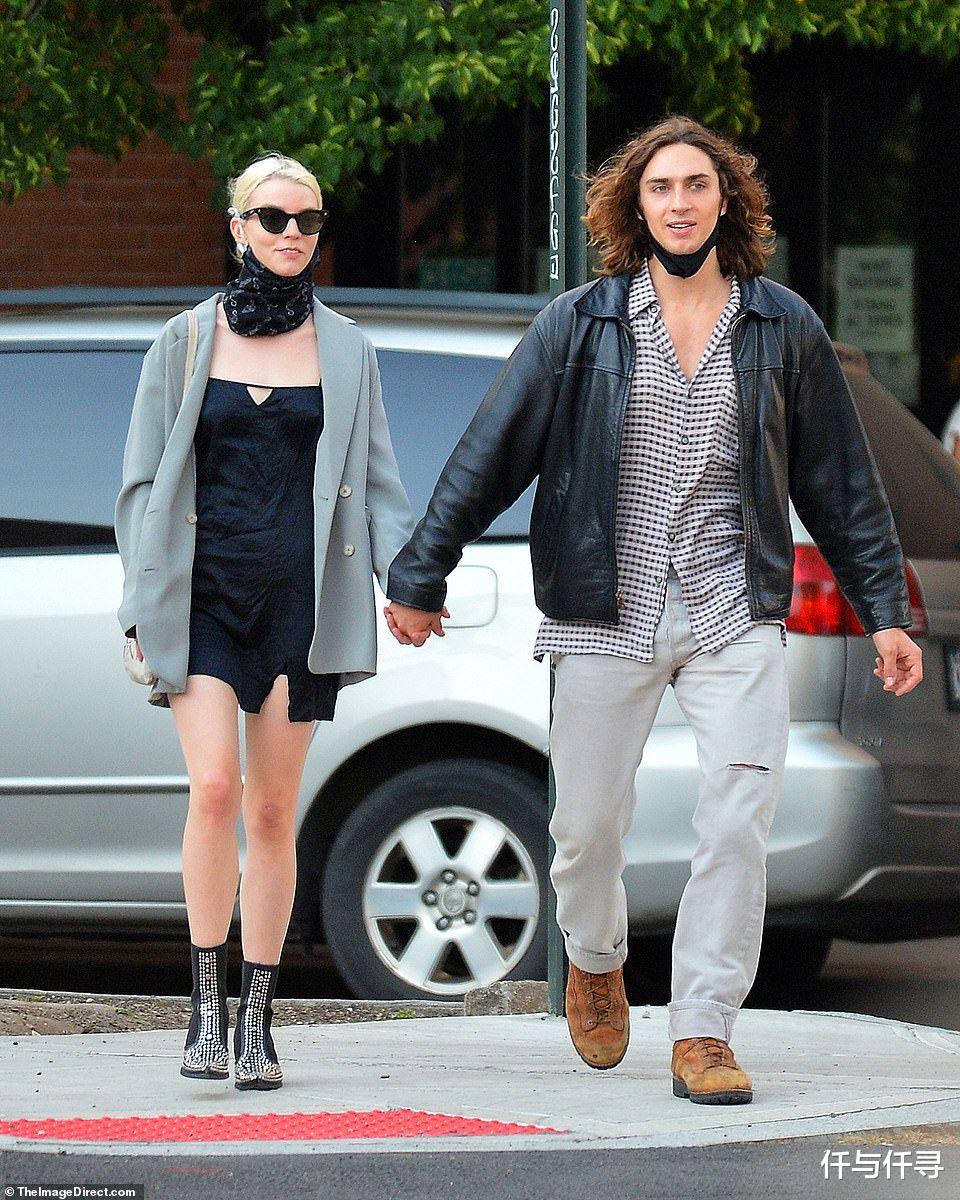 仟与仟寻|人间DIOR本人，安雅梦幻性感美翻威尼斯，绝美复古扮相如橱窗芭比