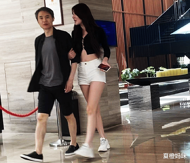 夏橙妈咪|这位大学教授喜欢培养“开放式关系”，脚踏多条船，处理结果来了