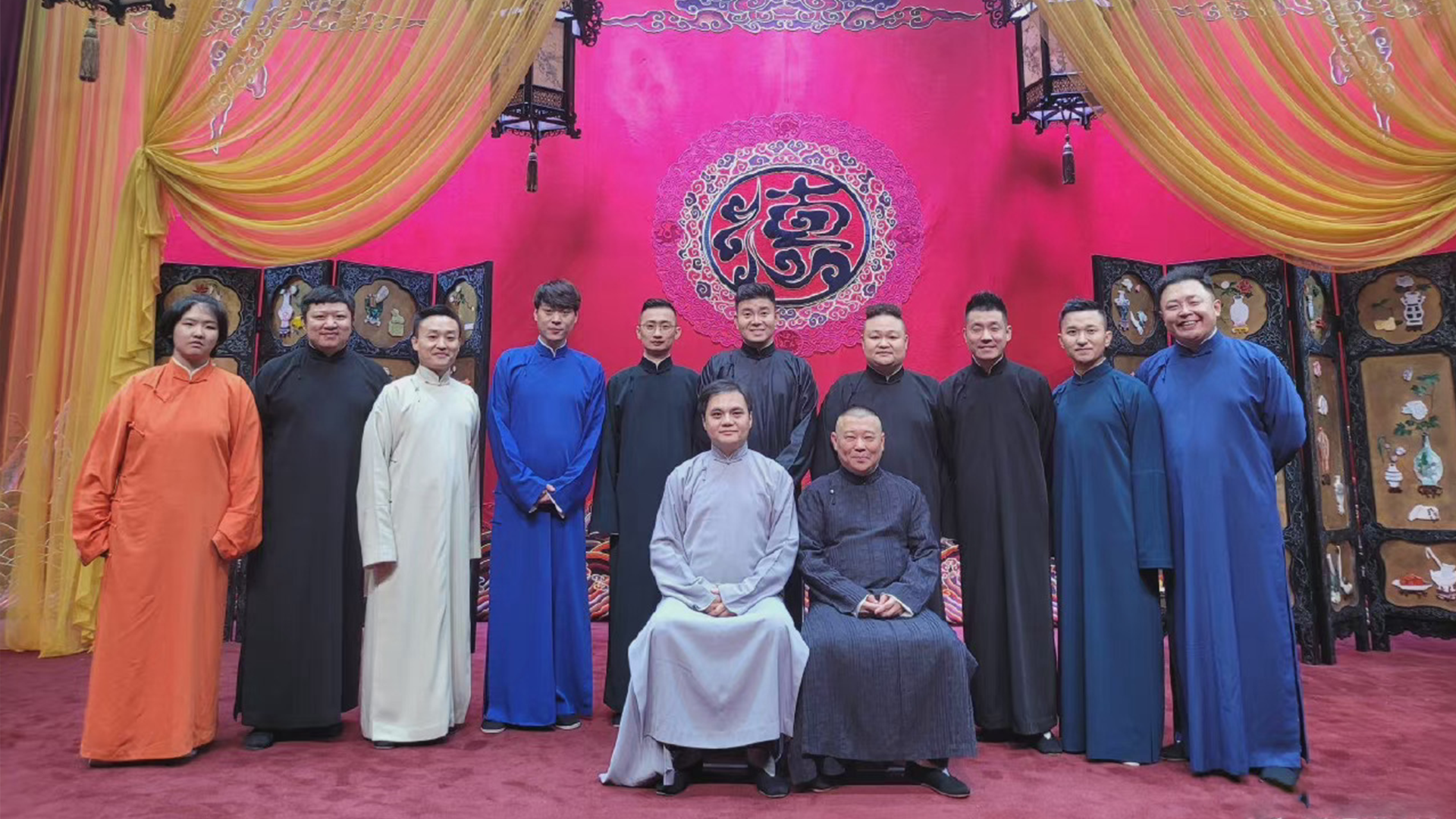 相声演员|德云鼓曲社开业看点汇总,张云雷替姐姐端茶,相声演员大反串!