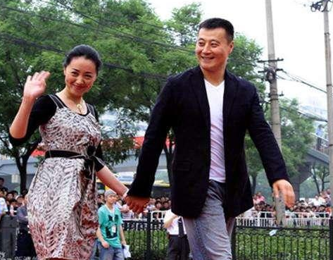 任程伟|任程伟：成名后把患难妻子当成宝，两个女儿很幸福