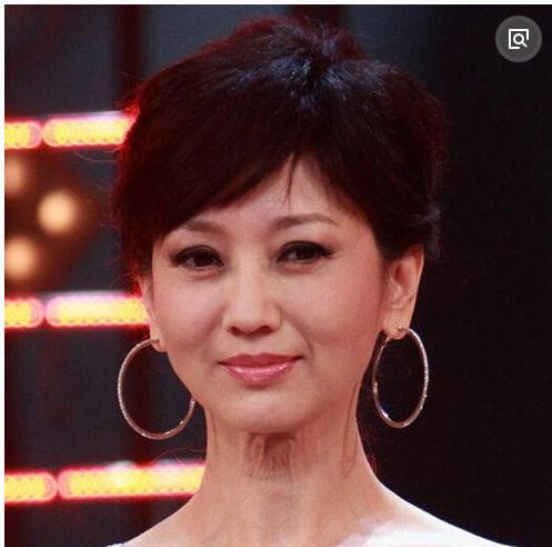 MARRY|别用少女感误导中年女性审美，更别贩卖身材焦虑，活着已经很累了