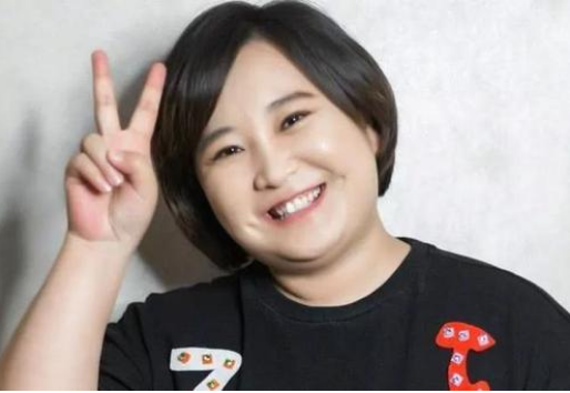 贾玲|低调了整整4年,贾玲的真实身份终于曝光,难怪不急着嫁人!