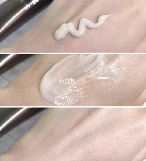 眼霜|戚薇扮嫩从不失手，看了她“涂眼霜”的方法，网友：这么长时间都白涂了