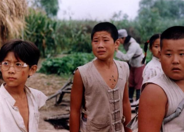 吴京|不听成龙劝阻执意翻拍《战狼2》，小兵张嘎挑战吴京，上映后全是差评