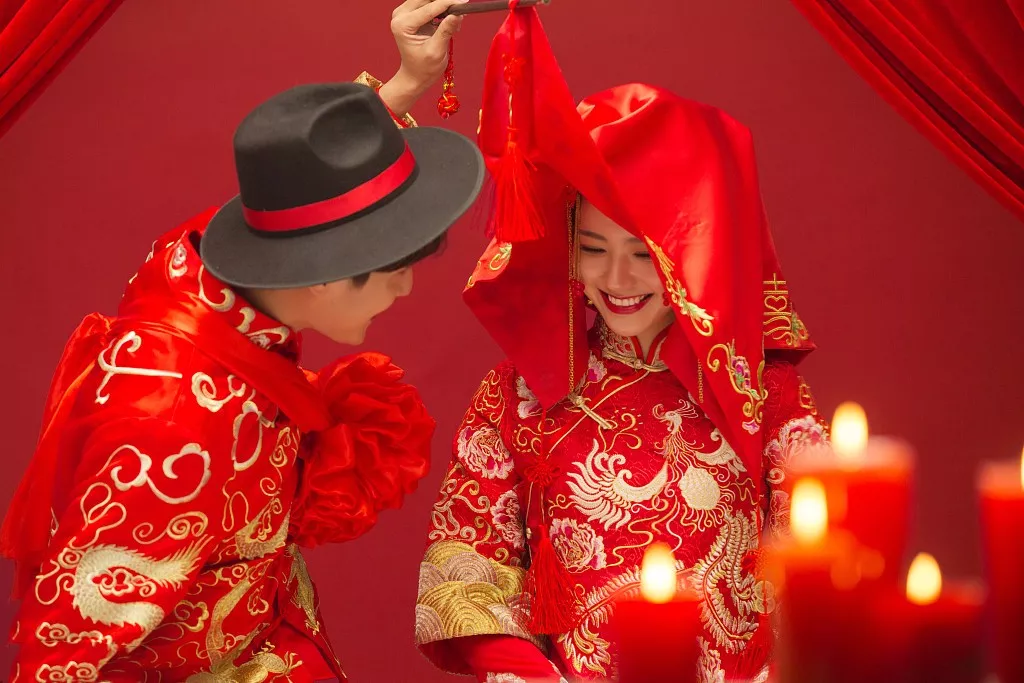 玄风命理 男女婚配中,四种不利婚姻的八字命局!