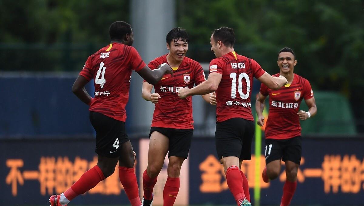 行星秘闻|长春亚泰3球大胜大连人,球队却迎坏消息,让争冠组比赛难度大增