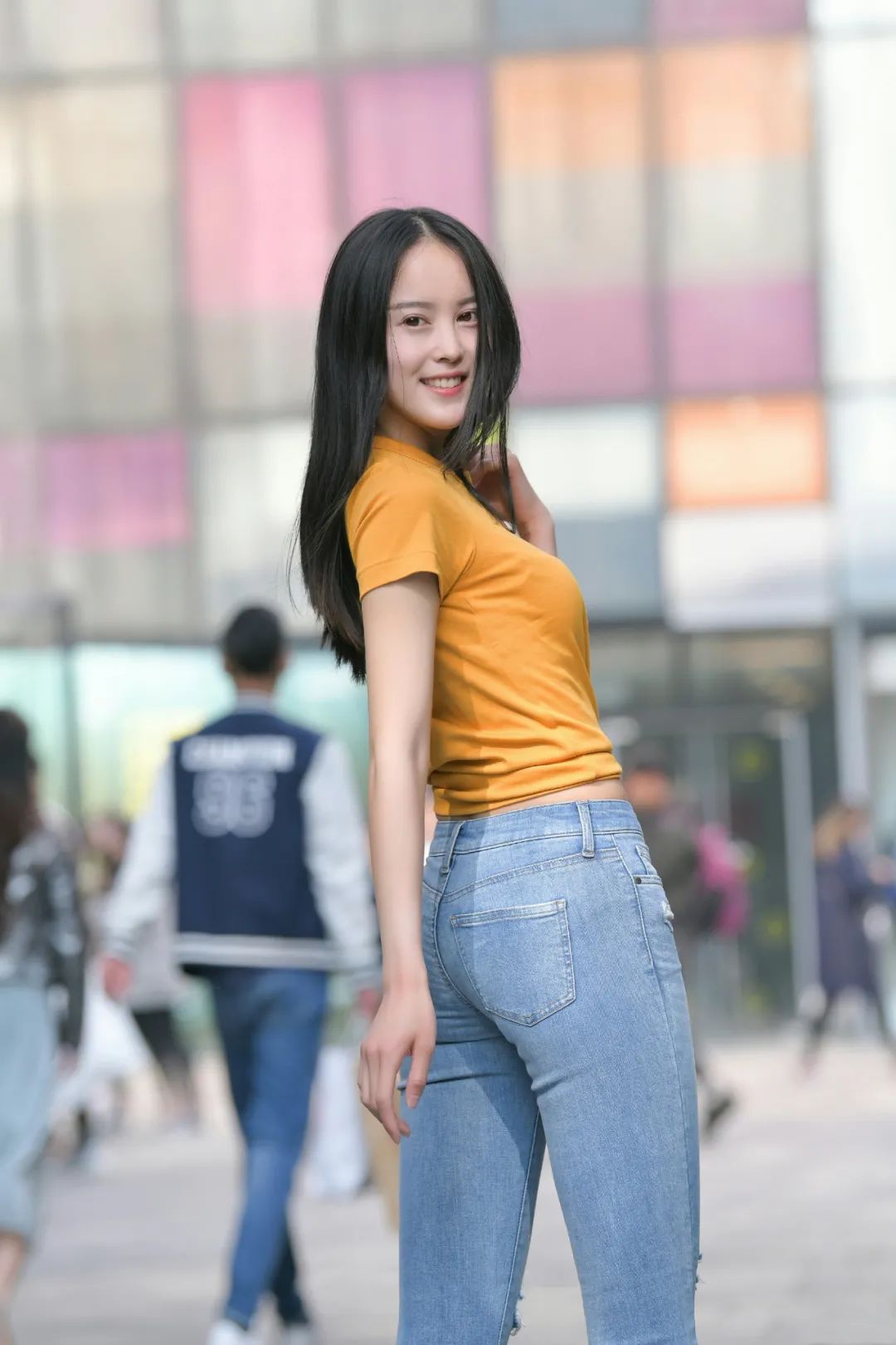 时尚穿搭女装|时尚穿搭:穿破洞牛仔裤的时尚女生,真是做女友的标配