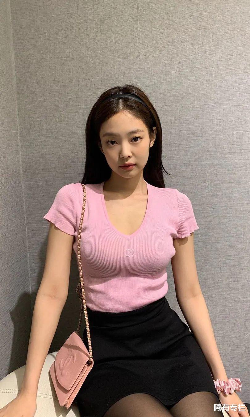 blackpink|南韩女团BLACKPINK造型壕出天际，衣服首饰里扯出哪些资源暗战？