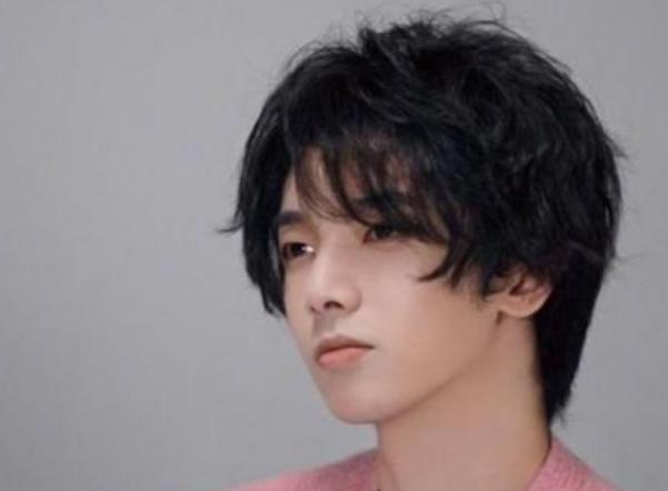 李菲儿|华晨宇发文公布生女后，第一次上线改动态，内容太让张碧晨寒心了