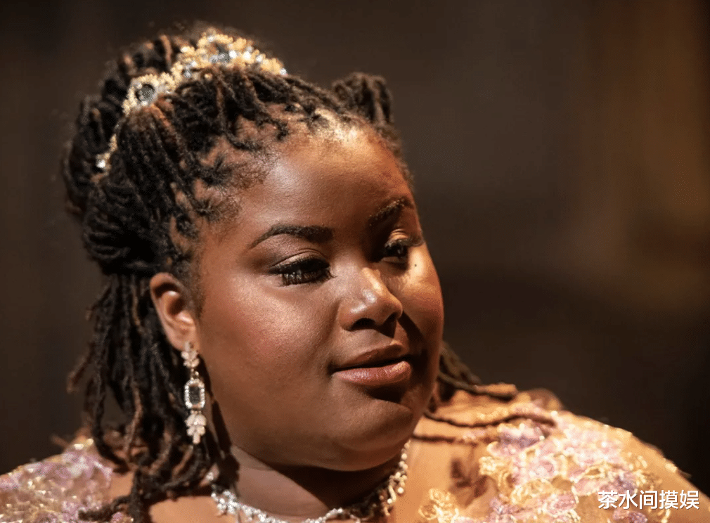 迪士尼|迪士尼成童话粉碎机？新公主选角又被骂，美女与野兽变魔兽争霸！