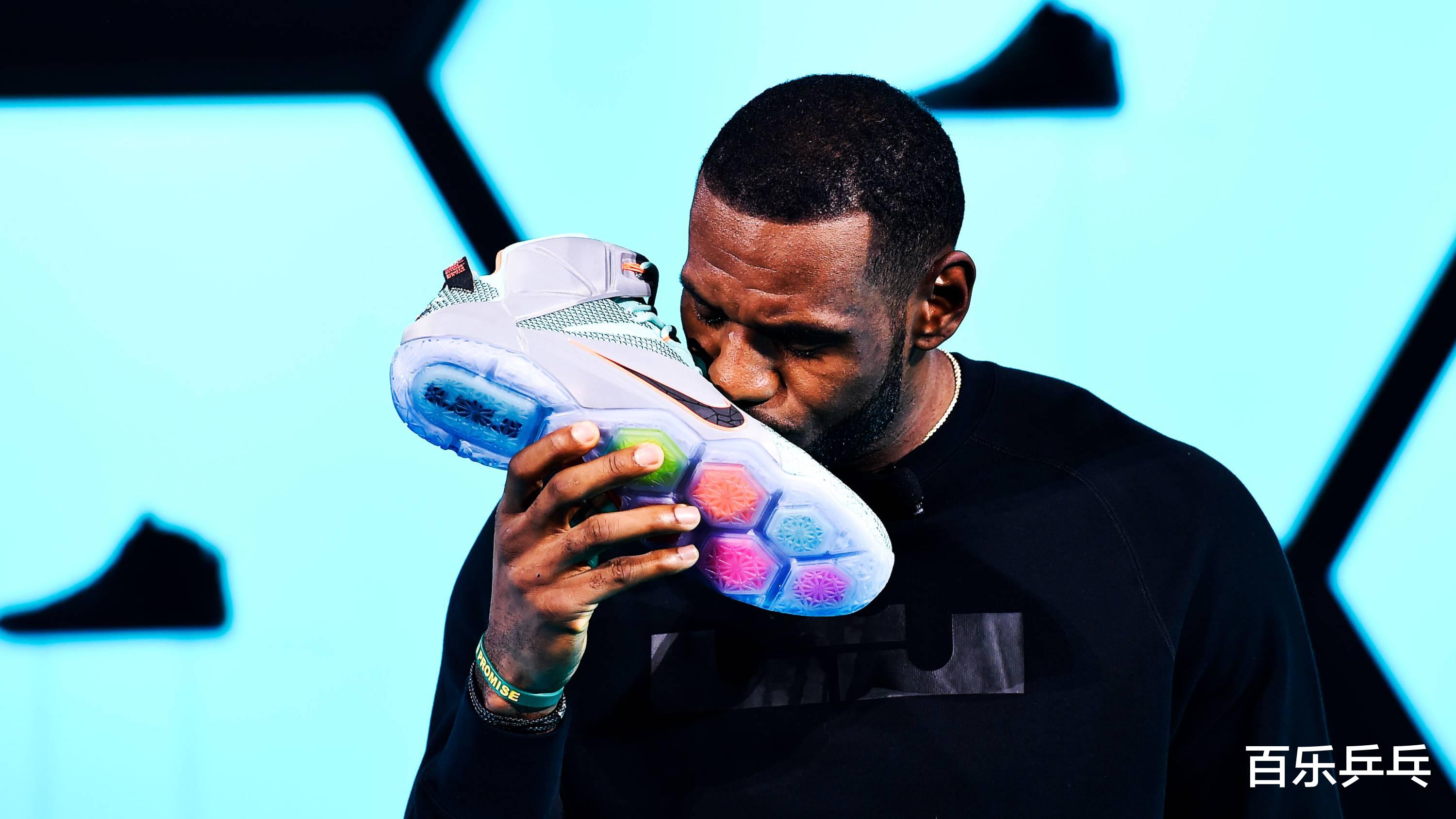 耐克|耐克抵制新疆棉花！周琦發文脫鞋，艾倫阿聯不吭聲，男籃麻煩來了