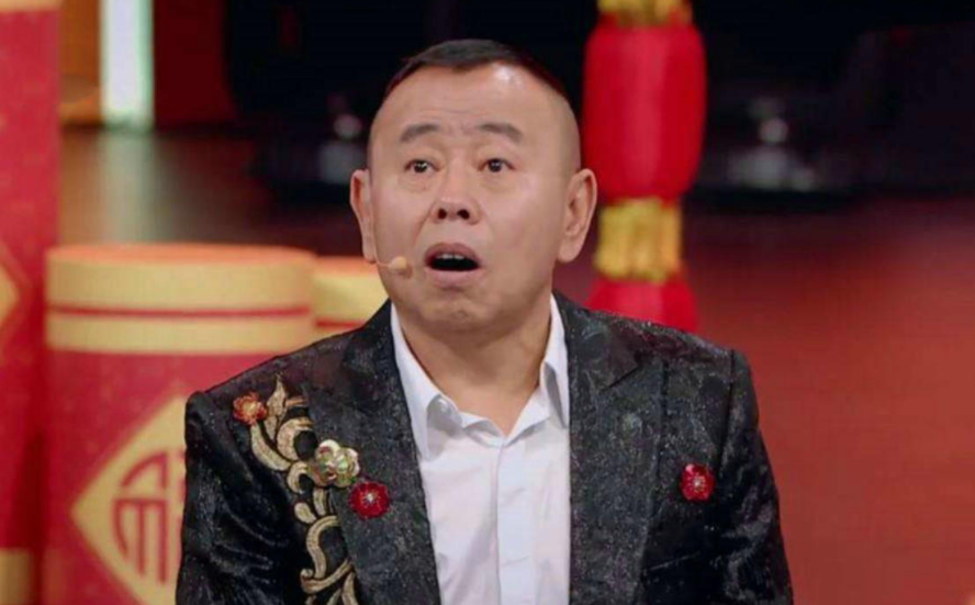 潘长江|潘长江直播间发飙怒怼粉丝，还无视反诈警官连麦，网友：晚节不保