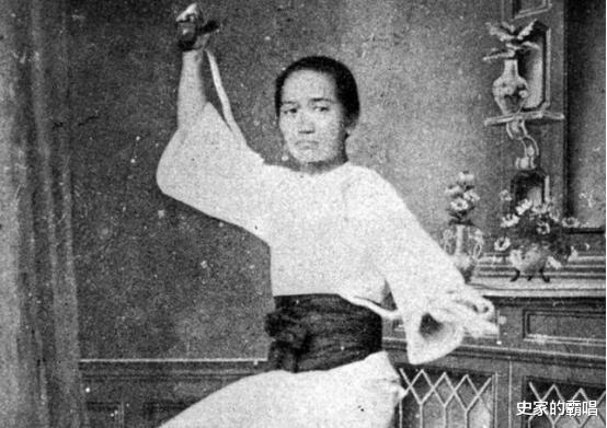 黄飞鸿|她才是真实的十三姨，19岁嫁60岁黄飞鸿，无儿无女，91岁孤独离世