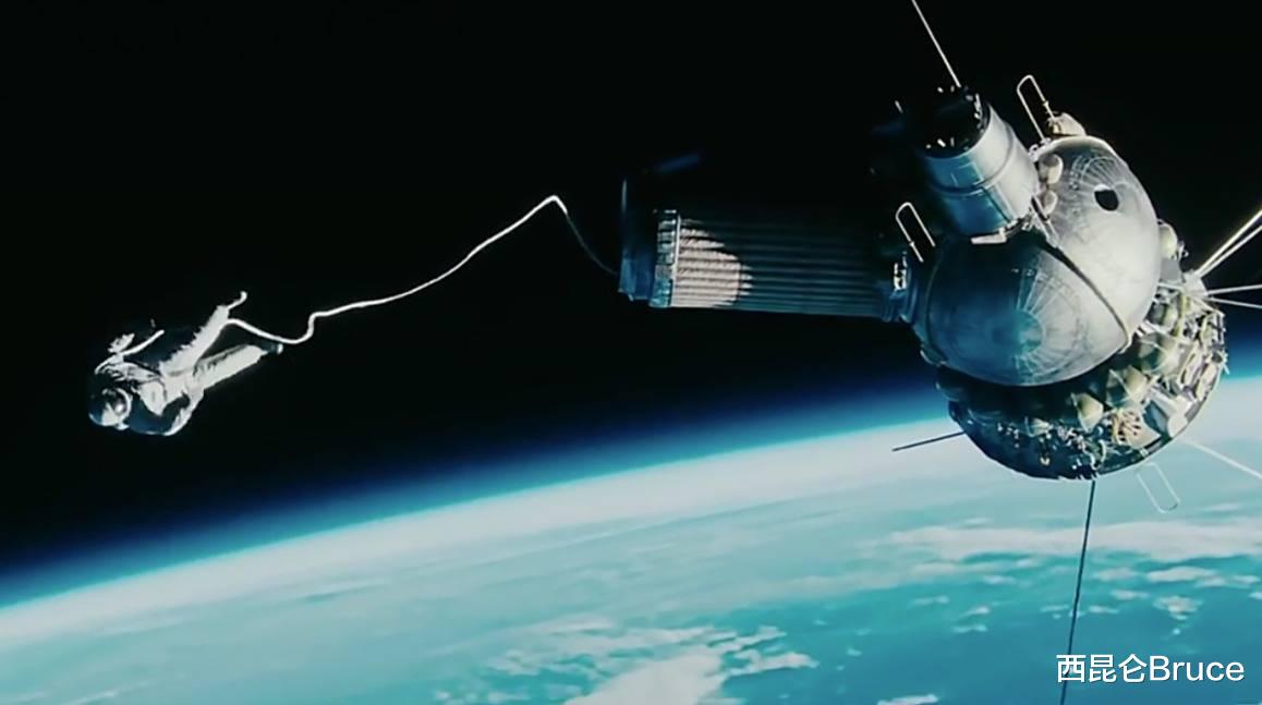 空间站 航天员空间站出舱后，如果不小心漂离了飞船，该如何回到飞船上面
