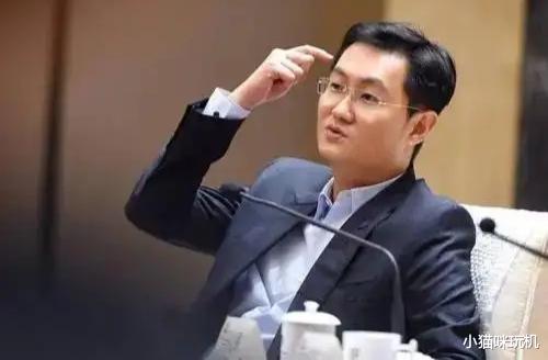 王健林|今年最惨的行业莫过于教育和房地产，还好王健林和李嘉诚跑得快
