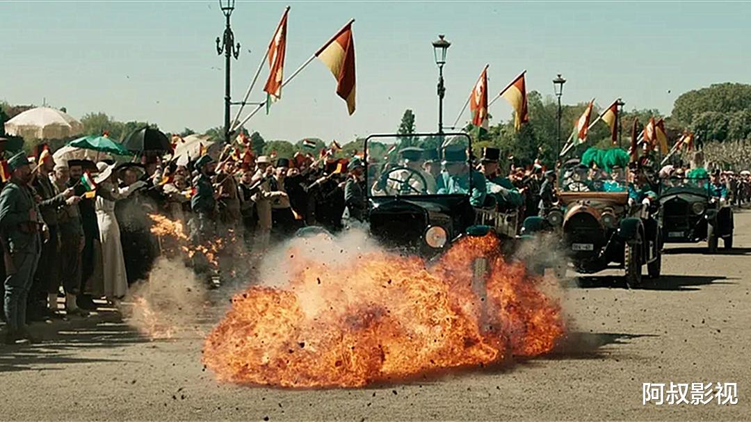 电影|美国动作大片《王牌特工：缘起》：动作场面创意十足，故事背景极具玩味