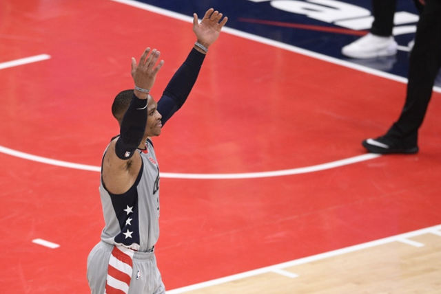 三雙|威少三雙追平大O！楊毅老師發博：助攻規則的修改太有利于三雙了！