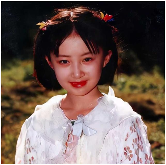 黄景瑜|舒畅怎么就不火了？这还要从她的家庭作坊和“三滴血事件”说起