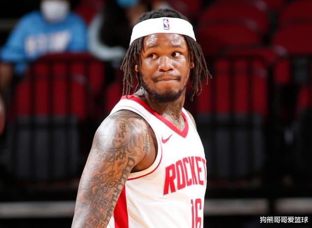 湖人队|高情商！轰17分5三分，湖人新神射致谢队友，他该感谢的还有这队