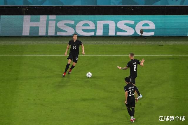 德国队|欧洲杯2-2！萨内这一脚匪夷所思，气得勒夫背过身，迎来英德大战