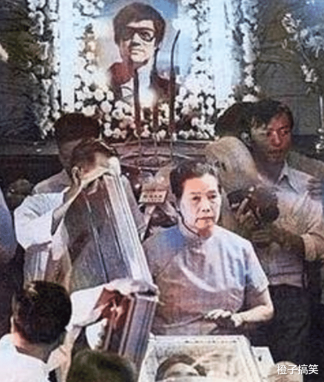 李小龙|47年前，李小龙惨死在丁佩的床上，背后的原因不止猝死那么简单