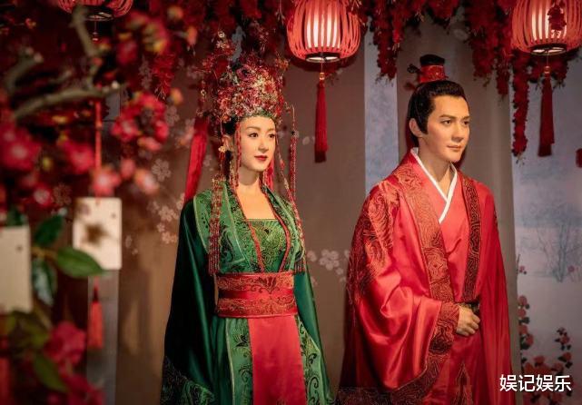 冯绍峰|冯绍峰离婚后首更博，换了头像，却在另一平台跟赵丽颖继续用情头