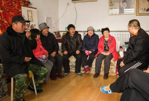 百谷网销 农村男青年结婚三大件成三大山