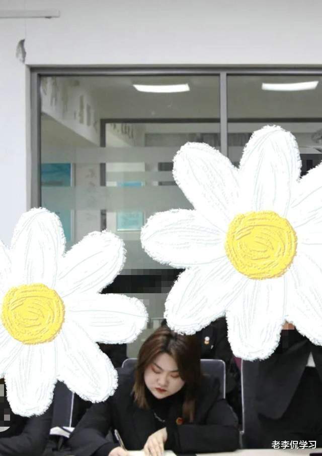 老李侃学习|学姐张美玉火了！每天200个辱骂电话邀她查寝，如今已卸任回家