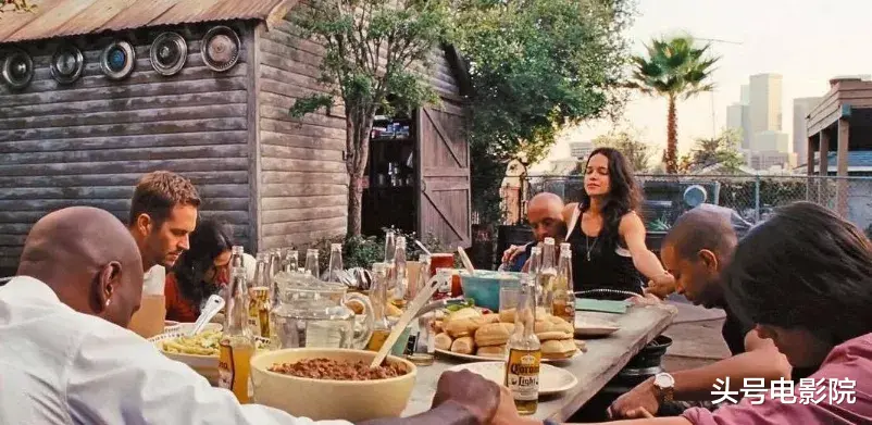 道恩·强森|消费保罗沃克？范迪塞尔邀巨石强森演《速激10》，称对方小兄弟