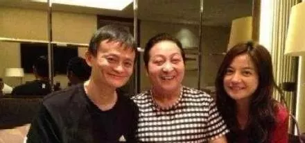 赵薇|马云沉默后306天，赵薇出事了