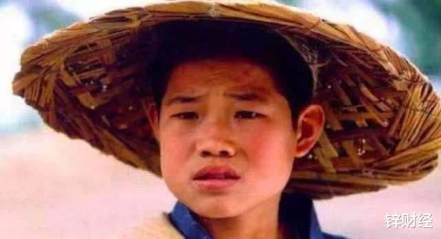 人民币 潘嘎交杯下,一场“茅台”、“五粮液”的贴牌酒宴