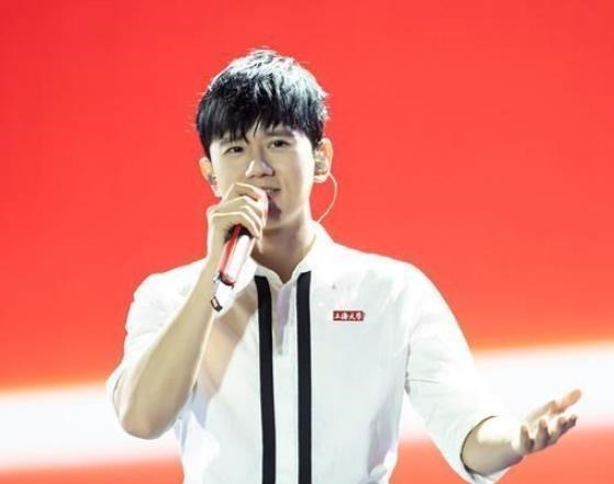 百哥曰|张杰和胡歌亮相开学典礼，收到的评价却有些两极分化，这是为何？